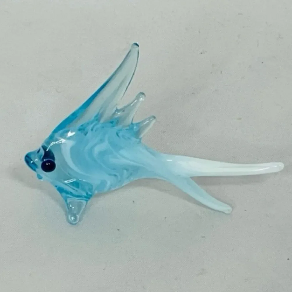 Murano Style  Glass Handcrafted Unique Lovely Mini Fish Figurine 2.5